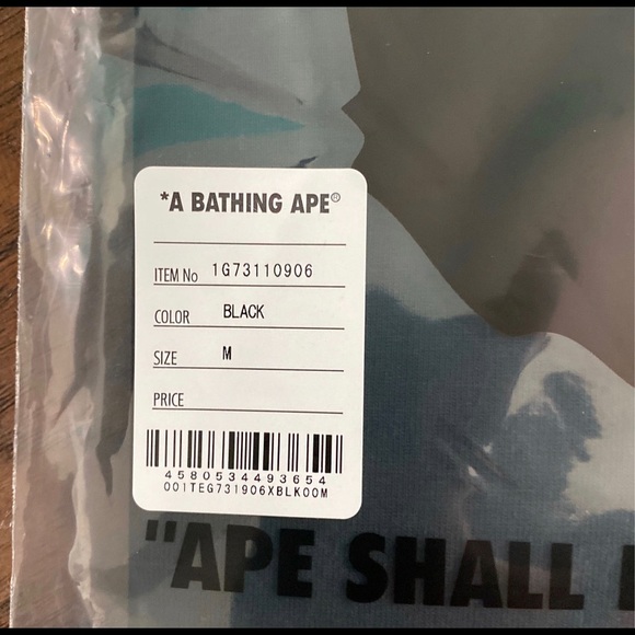 DS Bape x Undefeated APE HEAD Tee - Medium - Picture 5 of 6